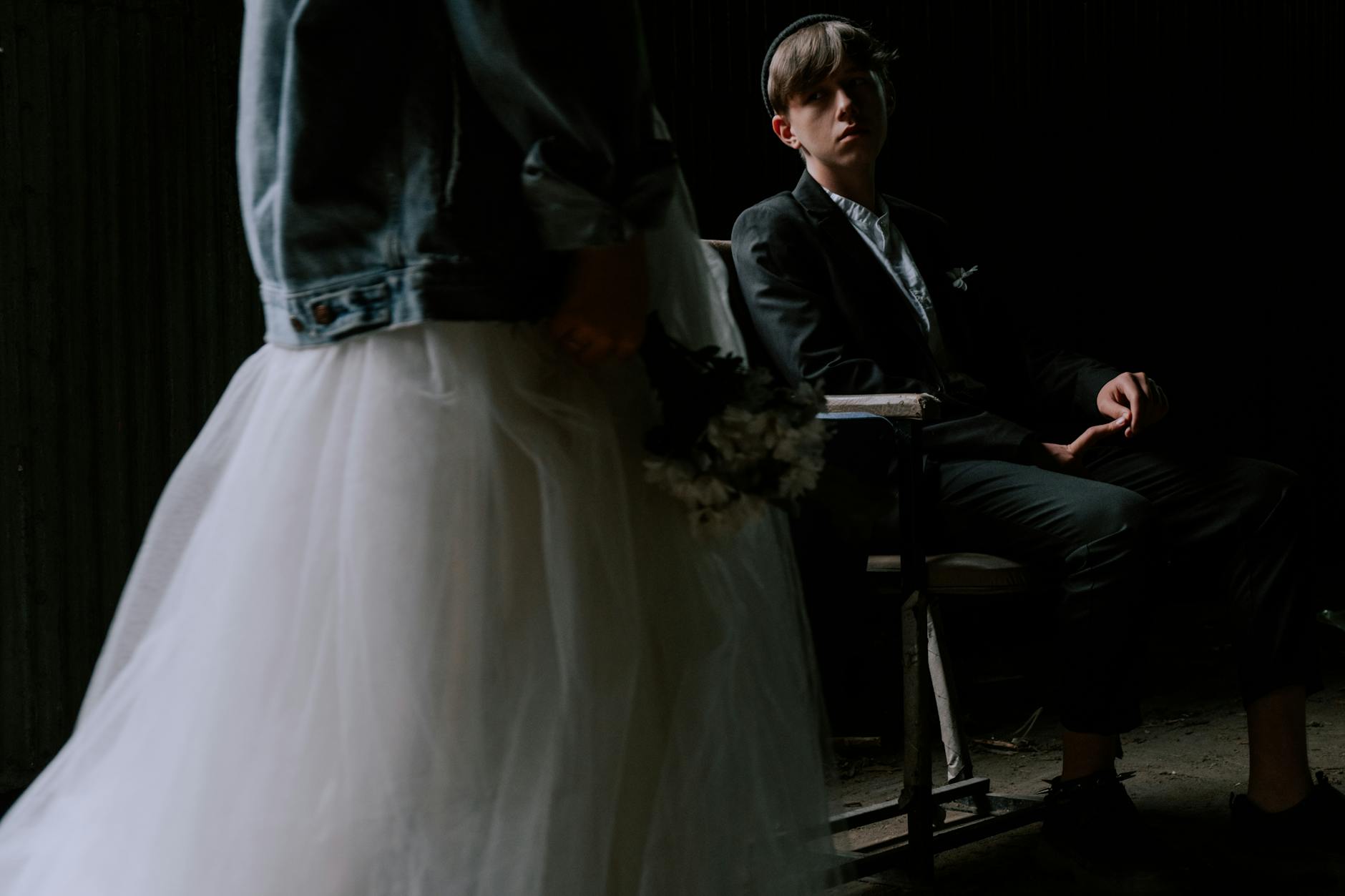 Lache im Jeansjacken-Moment